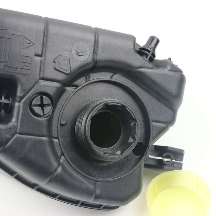 Storage Tank Car Expansion Kettle Auxiliary Water Tank For BMW 5 39; 6 39; 7 39;
