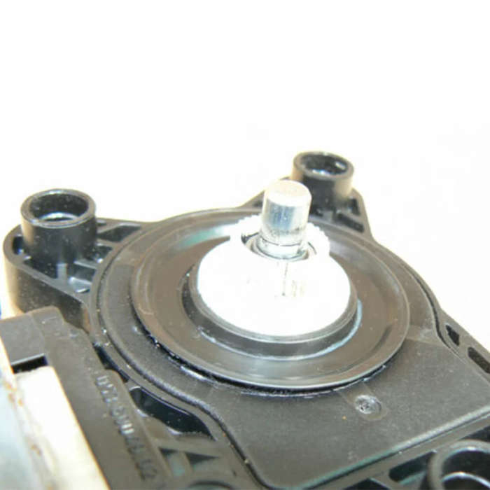 Window regulator motor is suitable for Benz w203w220 2208204642