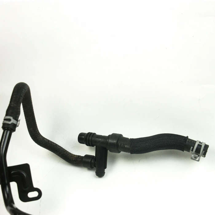 Radiator Water Pipe 9801078180 For Peugeot New 308 New 408 T93 1.8 Switch Connector Pipe