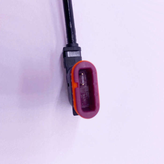 Rear Axle ABS Wheel Speed Sensor For 10-14 Mercedes W221 S63 AMG CL550