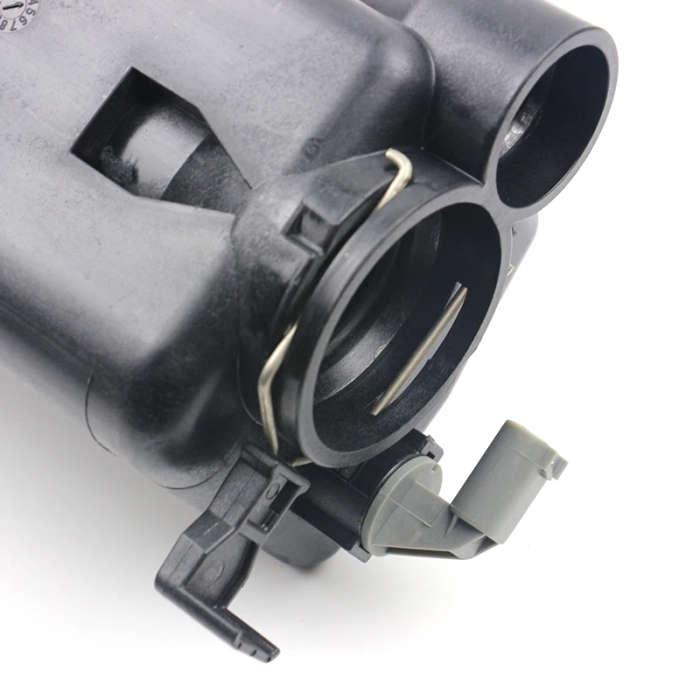 Expansion Water Tank For BMW 3 39; E46 X3 E83 X5 E53 Z4 E85 E86