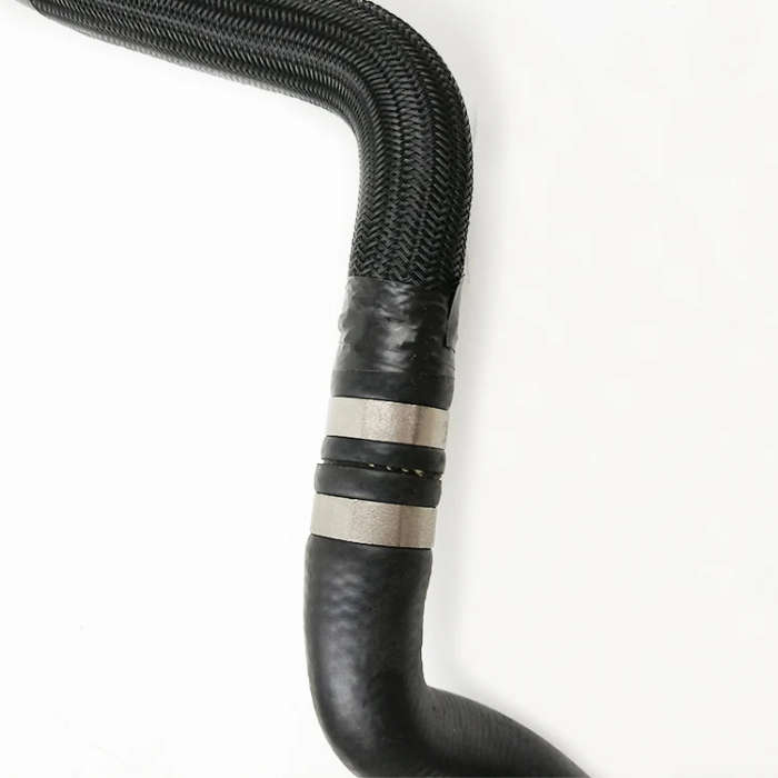 A2125016784 Coolant Liquid Water Hose 2125016784 For Mercedes Benz E/CLS 320/400 Water Pipe