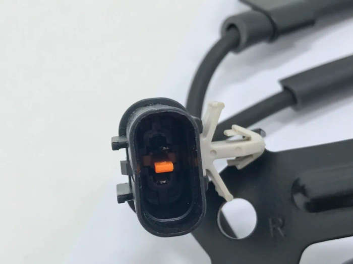 Front Right ABS Sensor Wheel Speed for Mitsubishi L200 Triton Pajero Montero Sport Challenger Shogun