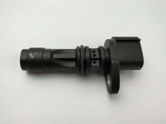 crankshaft position sensor FOR Nissan NAVARA D40 PATHFINDER X-