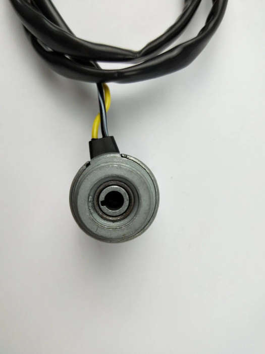 Automatic SPEED SENSOR FOR MAZDA F2