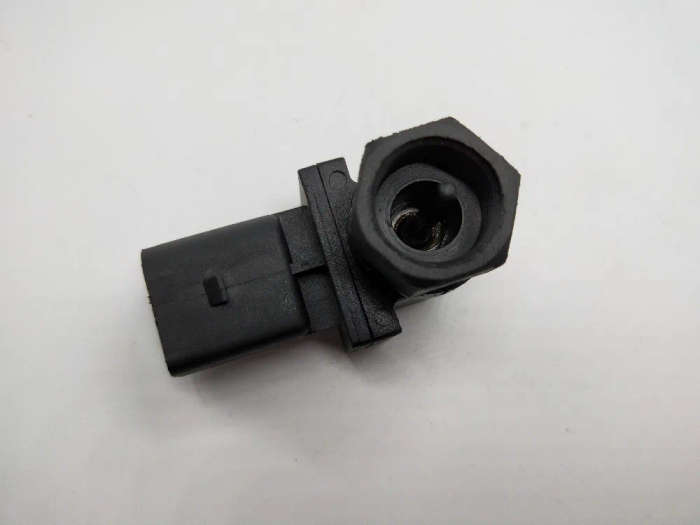 Speed Sensor For VW Volkswagen Beetle Derby Golf Jetta 1.8 1.9 2.0 2.8 Audi TT