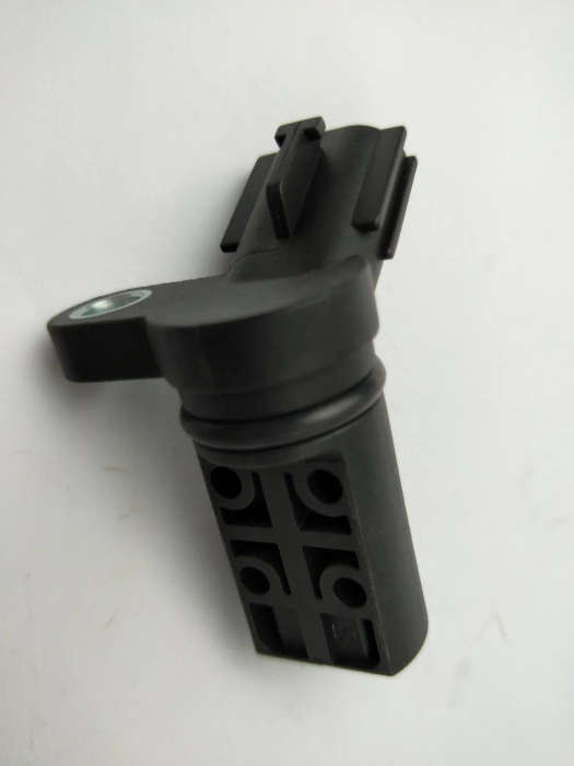 Camshaft Position Sensor for Infiniti Nissan 350Z Altima Armada Frontier