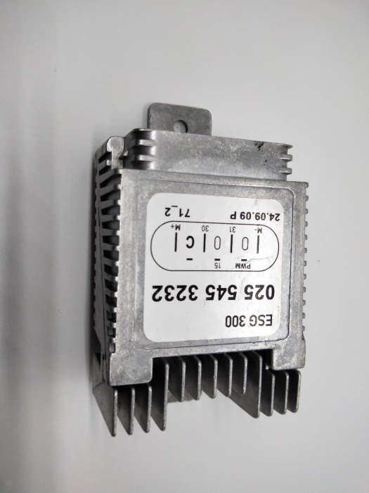 Fan Control Module for Benz E430 E55 AMG E320 W210