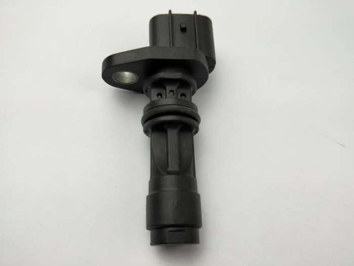 crankshaft position sensor FOR Nissan NAVARA D40 PATHFINDER X-