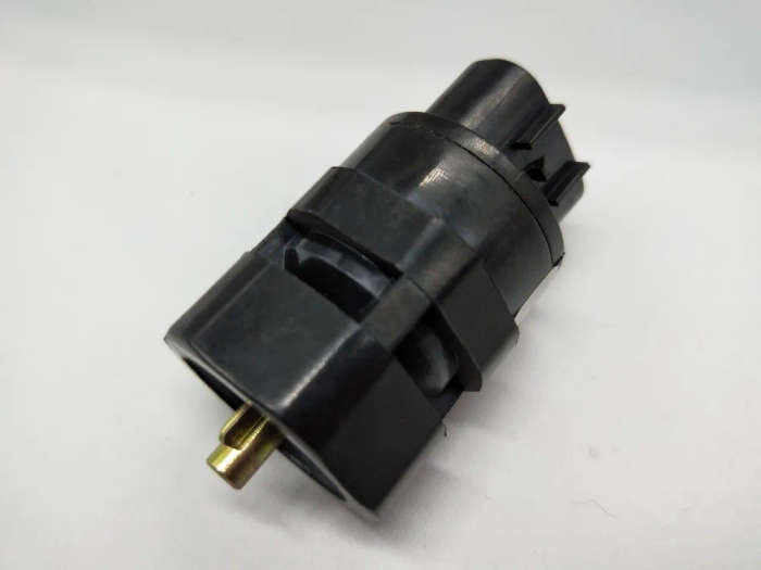 Speed Odometer Sensor for Isuzu Rodeo Trooper Vauxhall Monterey