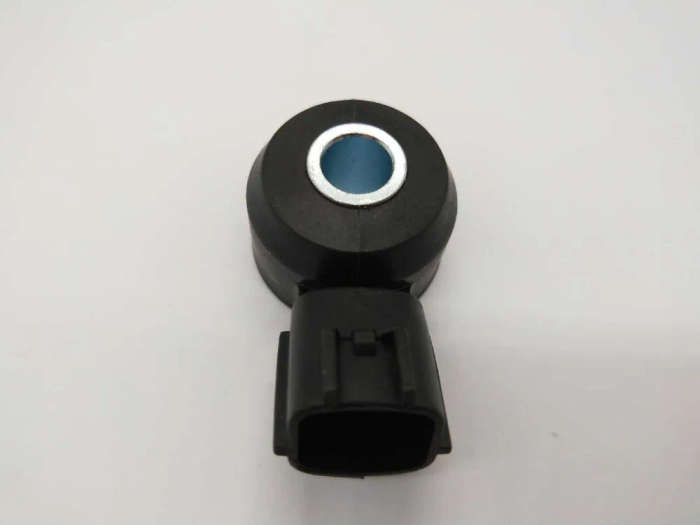 Knock Sensor For Nissan Frontier Xterra Quest Mercury Villager 3.3L 1999-2004