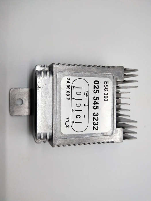 Fan Control Module for Benz E430 E55 AMG E320 W210
