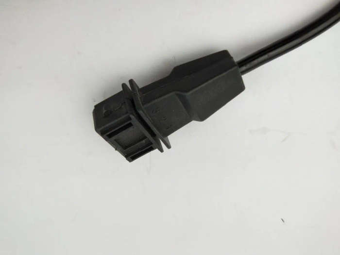 Camshaft Position Sensor For 2001-2005 Kia K3 Rio