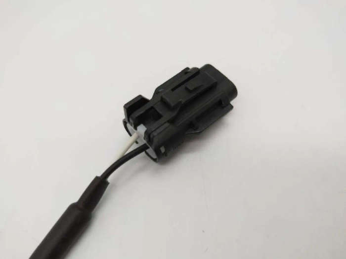Auto ABS Wheel Speed Sensor Rear Right for Mitsubishi FUSO CANTER PRESTIJ FURO/5 MK585280 0265008710