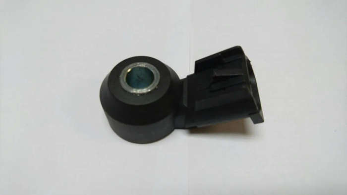 Knock Sensor For Chevrolet GMC Truck Hummer Isuzu Ascender