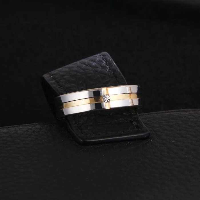 Genuine Stainless Steel Ring Gold Color Size 10 - WILL NOT FADE