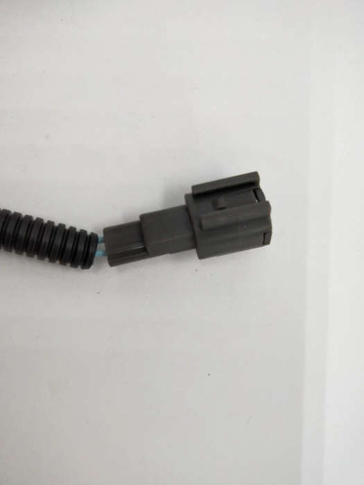 2PCS Speed Sensor for Nissan Pickup 1993-1997 2.4L 25010-75P00 2501075P00
