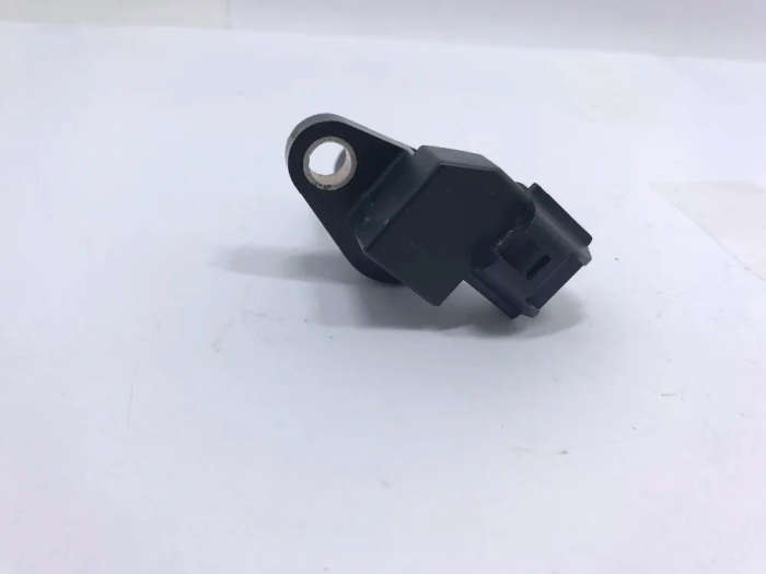 Engine Crank Angle Sensor For Mitsubishi Outlander EX Pajero Montero Sport Challenger Nativa