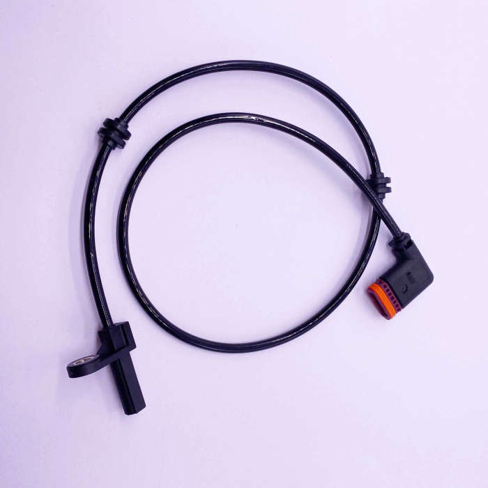 Rear Axle ABS Wheel Speed Sensor For 10-14 Mercedes W221 S63 AMG CL550