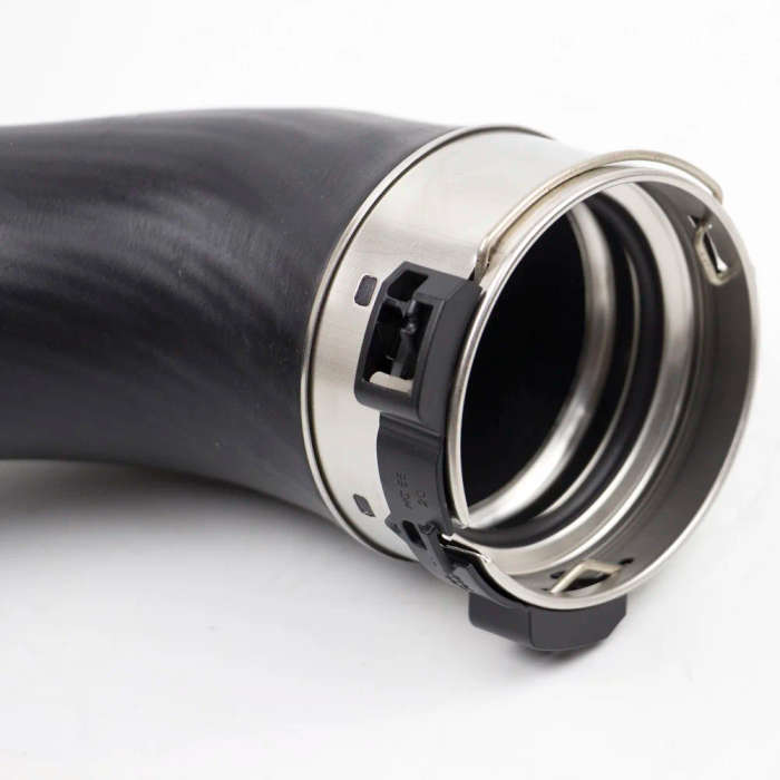 Turbocharged Air Hose For Mercedes Benz GLK200 GLK250 4MATIC Air Conduit Pipe