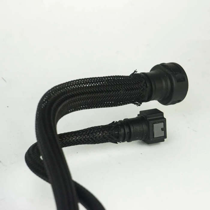 High Quality 1.6T Double Oil Pipe For Peugeot 308 408 4008 5008 Citroen C4 C5 Fuel Hose