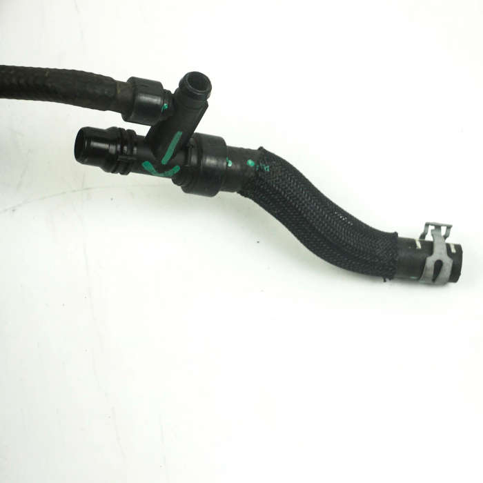 Radiator Water Pipe 9801078180 For Peugeot New 308 New 408 T93 1.8 Switch Connector Pipe