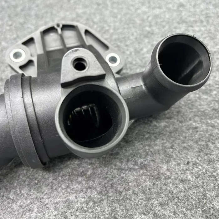 Engine Cooling Thermostat Housing Assembly For Audi A4EOS Golf GTI Jetta Passa