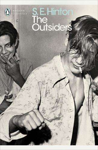 The Outsiders - S. E. Hinton - 9780141189116