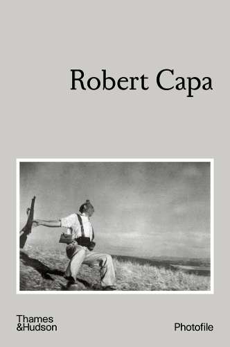 Robert Capa - Abigail Pollak