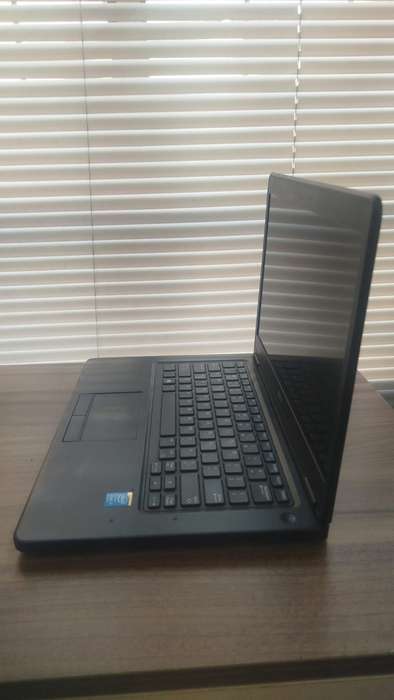 Dell Latitude E5450 | i5 5300U 2.3GHz | 8GB RAM | 256GB SSD | 14 LCD Display | Windows 10 Pro ...