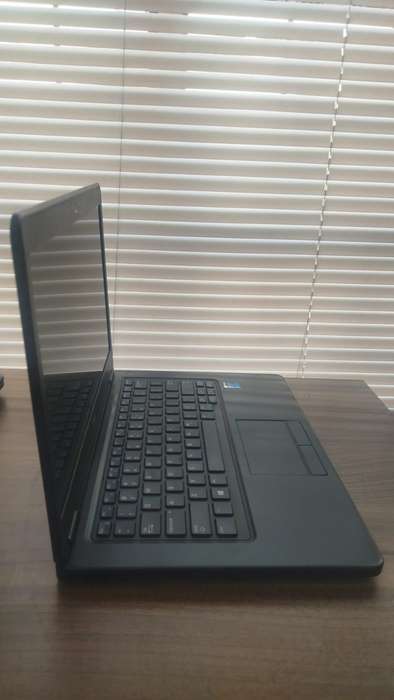 Dell Latitude E5450 | i5 5300U 2.3GHz | 8GB RAM | 256GB SSD | 14 LCD Display | Windows 10 Pro ...