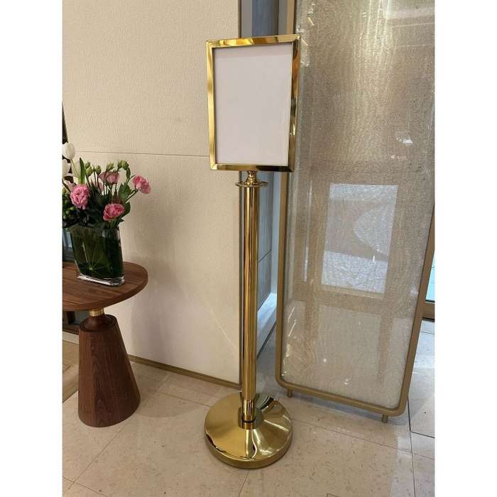 Crown Top Gold Stanchion With Domed Base Design