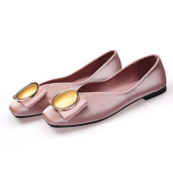 Metal toe flexible ballerina shoes