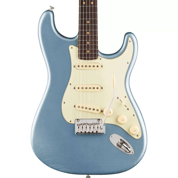 Fender American Ultra Luxe Vintage '60s Stratocaster®, Rosewood Fingerboard, Ice Blue Metallic