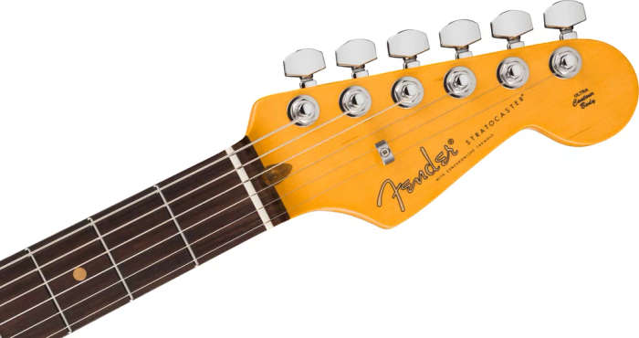 Fender American Ultra Luxe Vintage '60s Stratocaster®, Rosewood Fingerboard, Ice Blue Metallic