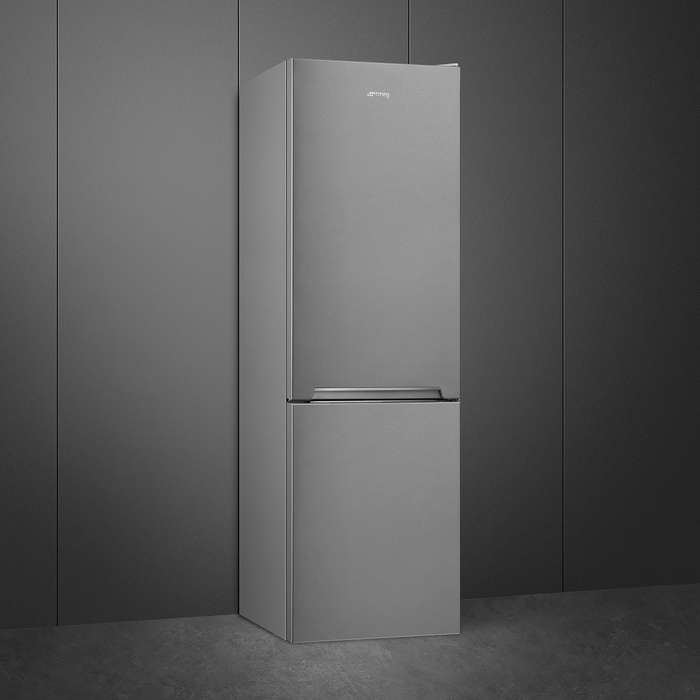 Smeg 324L Free Standing Refrigerator - RC33SNZA