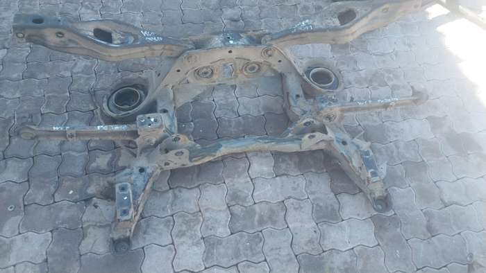 2006 Mitsubishi Pajero 3.2 Rear Subframe