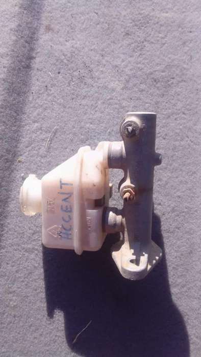 1996 Hyundai Accent Brake Master Cylinder - Used