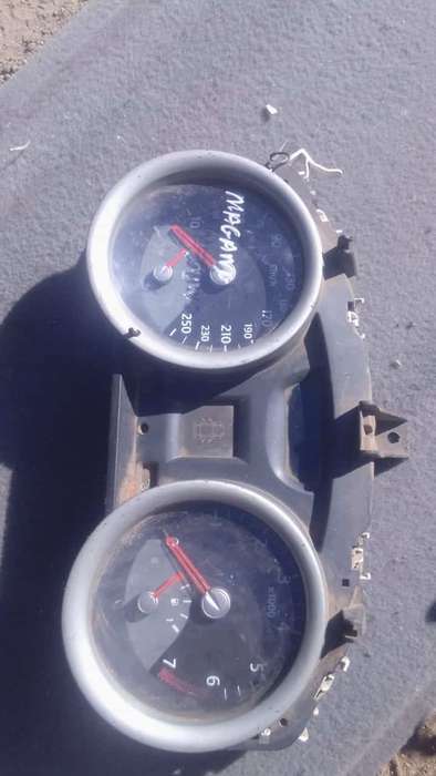 2005 Renault Megane Cluster - Used