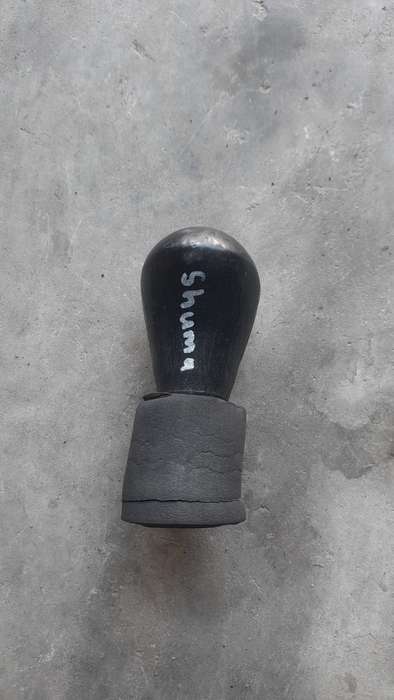 2001 Kia Shuma Gear Knob