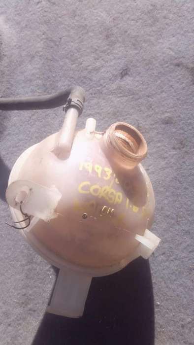2001 Opel Corsa 1.6 Water Bottle -
