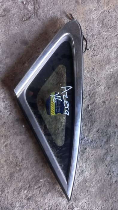 2010 Hyundai Azera Right Rear Quarter Glass