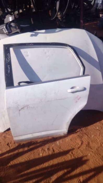 2007 Nissan Tiida Left Rear Door Shell -