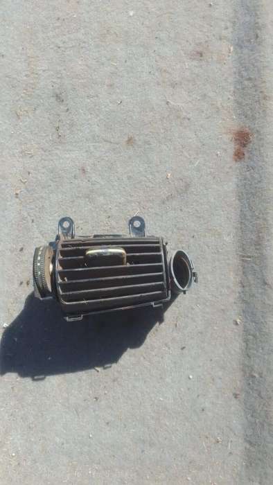 2003 Mercedes W203 Left Dash Air Vent -