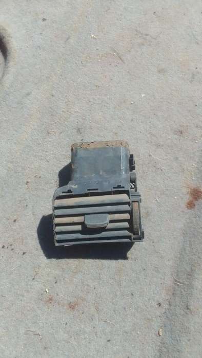 2007 Audi A8 Right Dash Airvent -