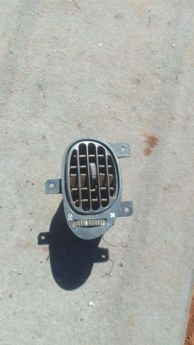 1996 Hyundai Elantra J2 Dash Airvent -
