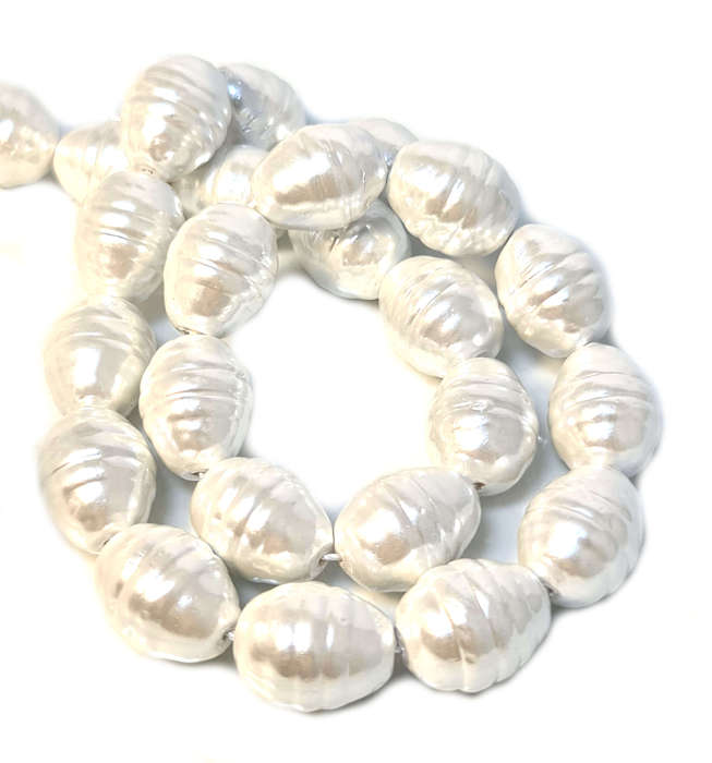 Shell pearl string, ringed baroque - cream, 13x16mm, 40cm