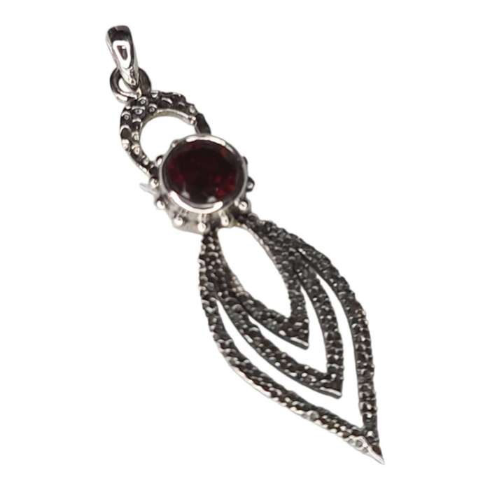 Garnet pendant in 925 silver, round, 47mm incl. bail