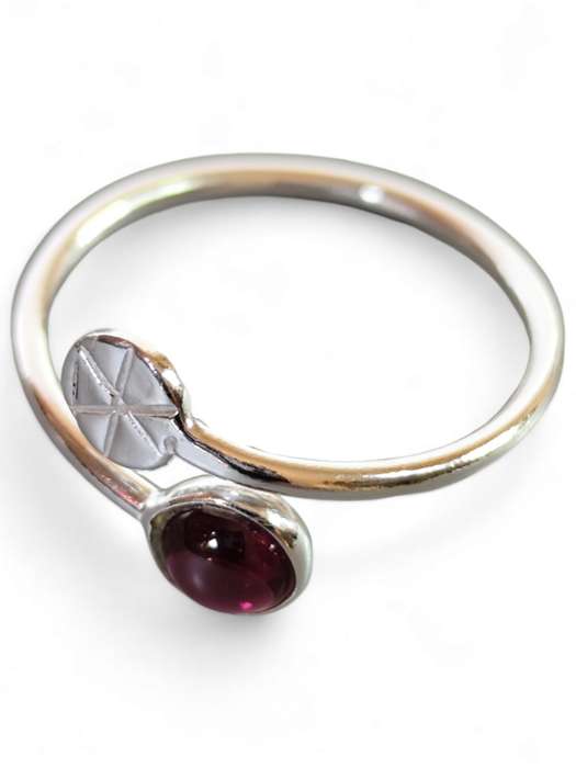 Garnet ring in 925 silver, Round, Size 7