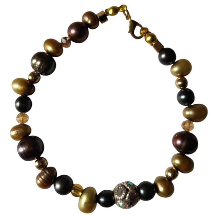 Coloured freshwater pearl bracelets, Assorted